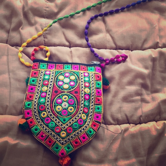 Crossbody - Picture 1 of 1